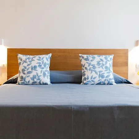 Отель Planeta & Club Менфи