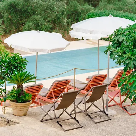 Отель Planeta & Club 3*