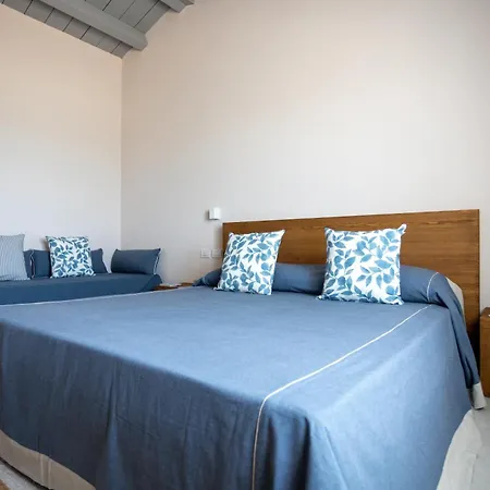 Planeta & Club Отель 3*