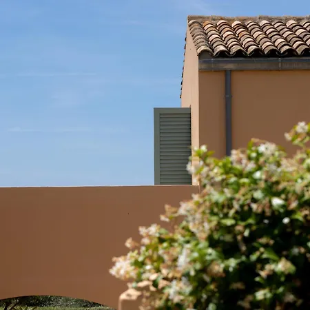 Отель Planeta & Club 3*